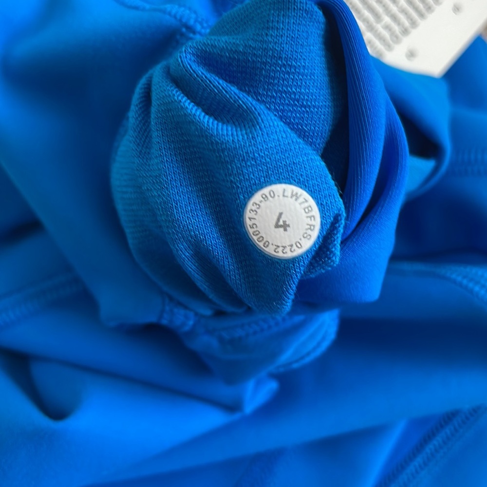 NWT Lululemon Wunder Train High-Rise Short 6"
Poolside Size 4 - Picture 5 of 9